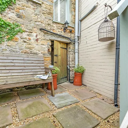 1 Bed In 88054 * Richmond (North Yorkshire)