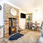 1 Bed In Oc-88054