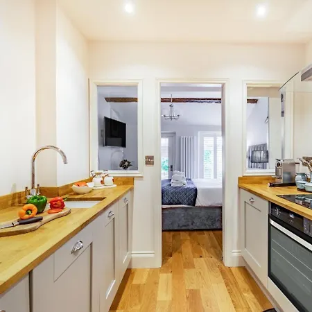 1 Bed In Oc-88054